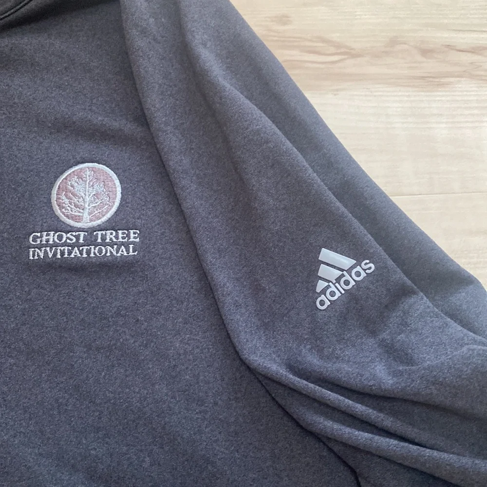 Adidas Mens L Golf Pullover. Grey. Ghost Tree Invitation Patch.